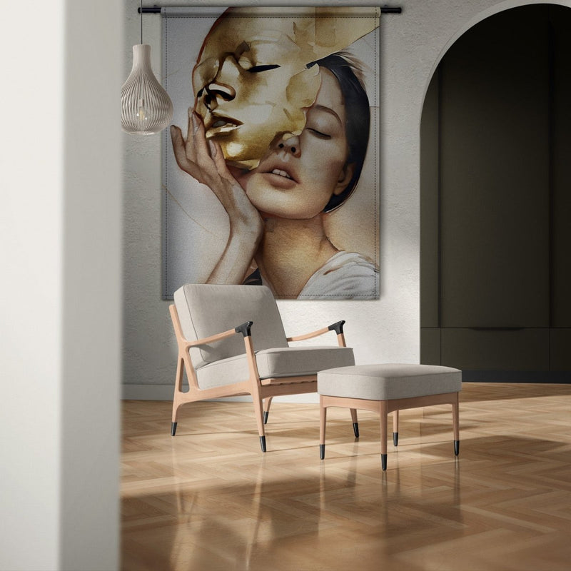 Dit portret vrouw schilderij in goud wit maakt deel uit van de vrouwen schilderijen collectie 2024. 