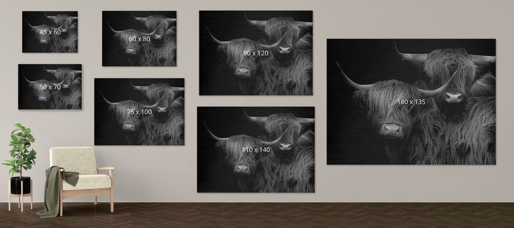 Geborsteld aluminium in verschillende formaten zoals een xxl schilderij of grote schilderijen zie je op deze afbeelding. Schilderij van geborsteld aluminium zijn vooral geschikt voor industriële interieurs. 