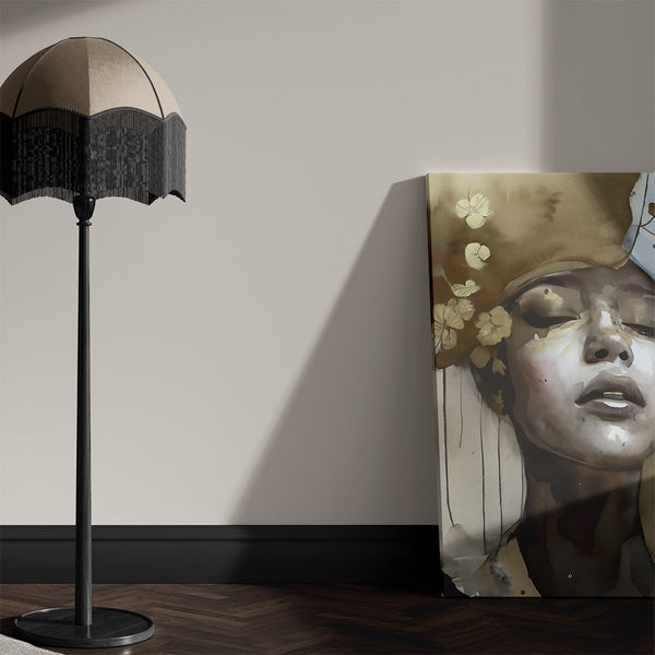 Uniek en exclusief wit goud schilderij op canvas. Hier staat het kunstwerk op de grond.
