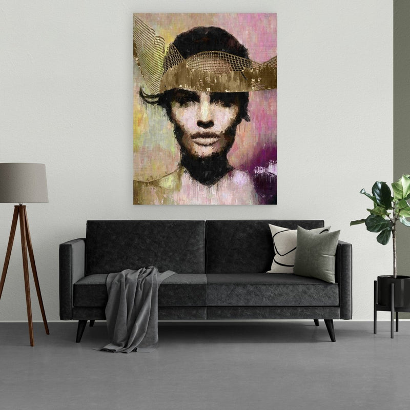 Het schilderij op aluminium met de bonte kleuren en details toont een zelfzekere vrouw die in de bloei van haar leven staat en de tweede helft van haar leven ingaat. Het eerste deel was onstuimig en onervaren, maar het tweede deel zal voorspoediger gaan.