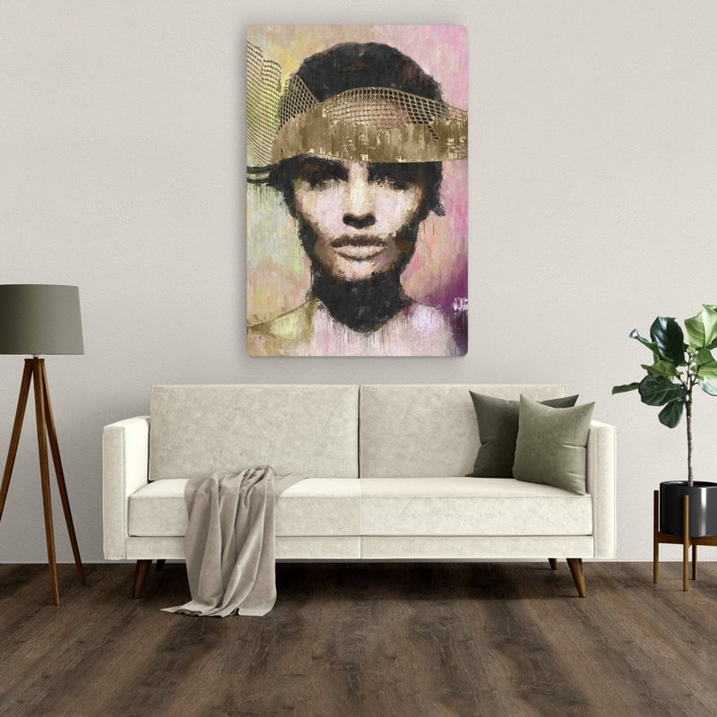 Hier zie je het werk aan de muur op canvas hangen in de woonkamer. 
