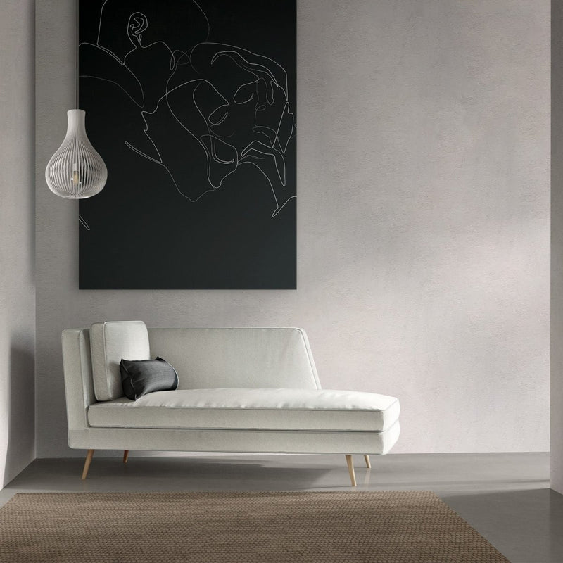 Dibond schilderij boven de bank in zwart wit kleur in modern interieur
