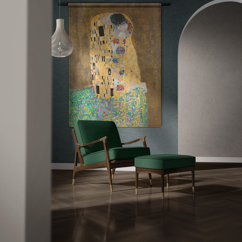 De kus van Klimt in grootformaat, nog groter dan het origineel, 