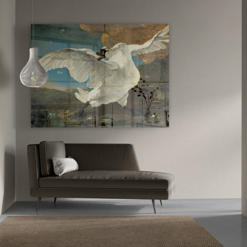 Je hebt chic en je hebt chic, maar dit is het toppunt van chique muurdecoratie. De bedreigde zwaan op plexiglas zie je hier in een chique woonkamer hangen. 