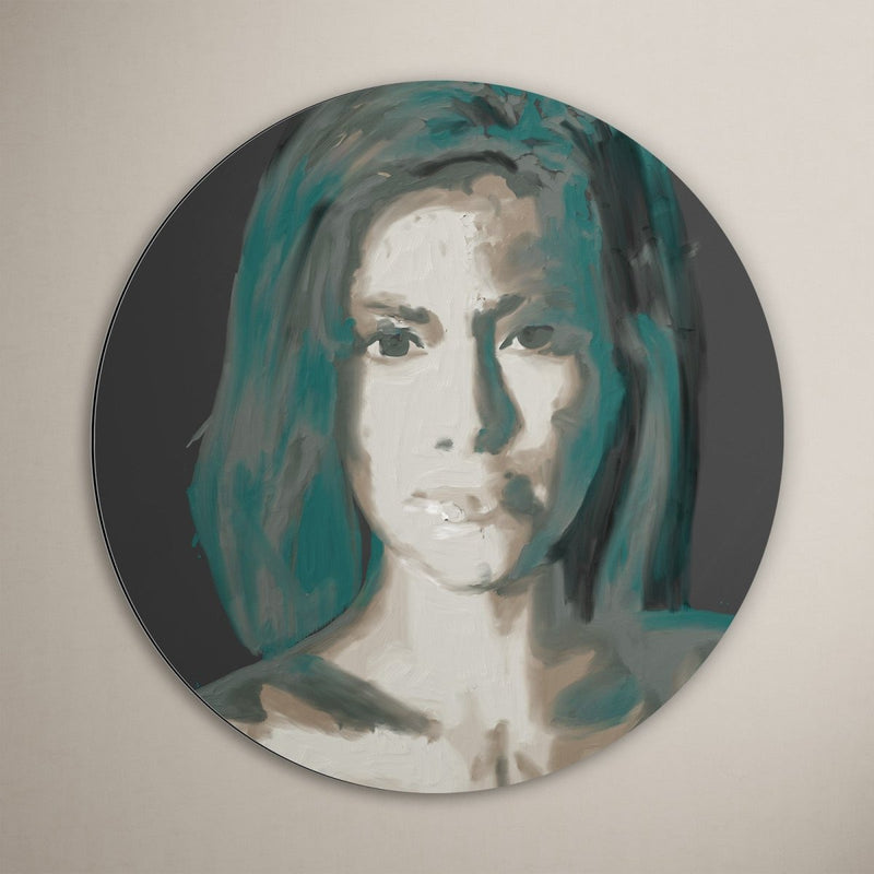 Vrouwen portret op muurcirkel